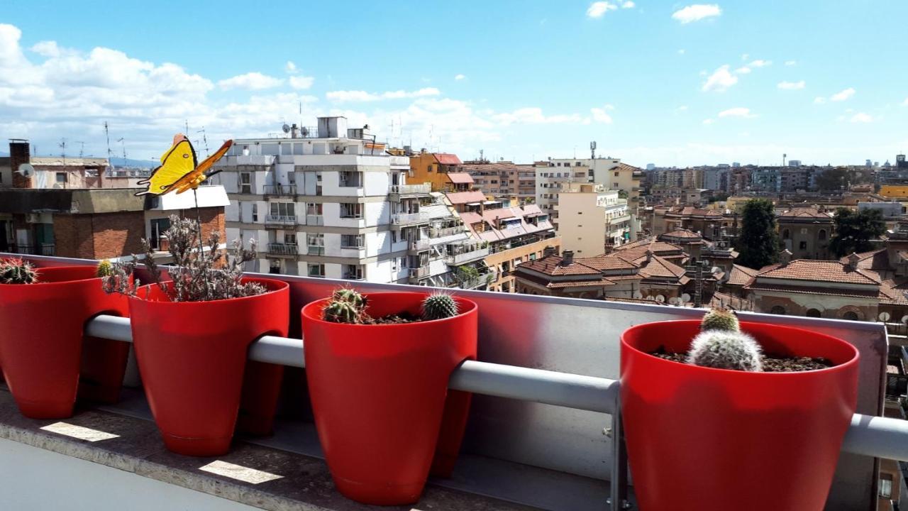 Penthouse 41 In Trastevere With Big Terrace Roma Esterno foto