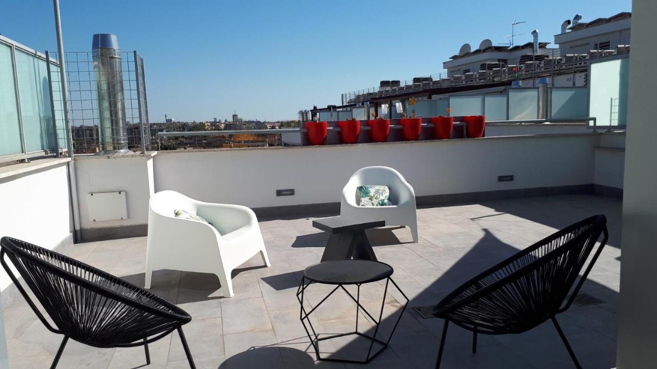Penthouse 41 In Trastevere With Big Terrace Roma Esterno foto