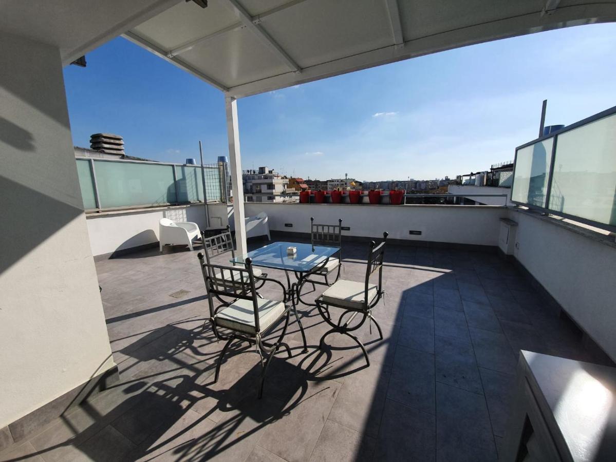 Penthouse 41 In Trastevere With Big Terrace Roma Esterno foto
