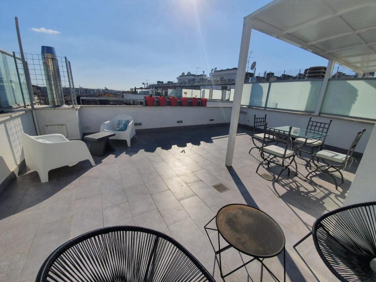 Penthouse 41 In Trastevere With Big Terrace Roma Esterno foto