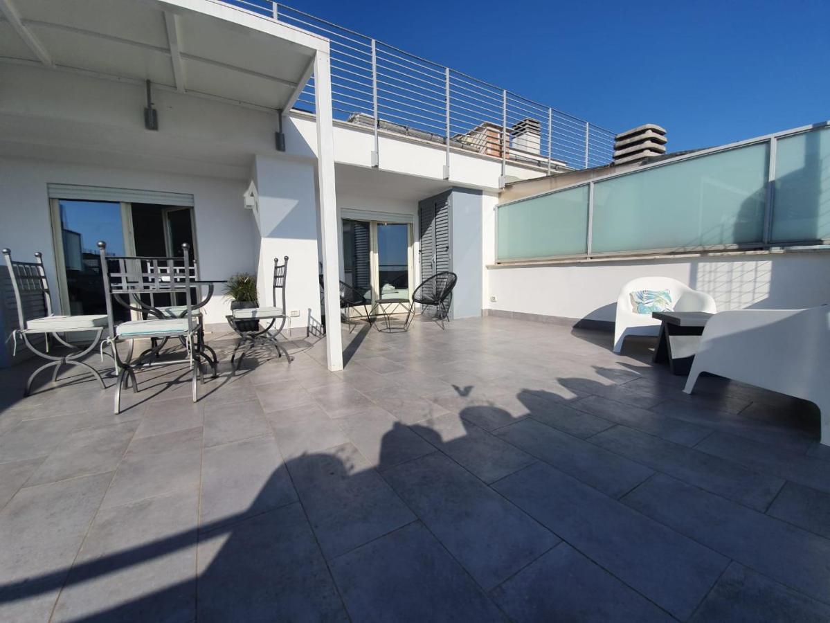 Appartamento Penthouse 41 In Trastevere With Big Terrace Roma Esterno foto